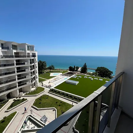 Sunrise L 1bd Sea View L Pool L Free Parking Varna