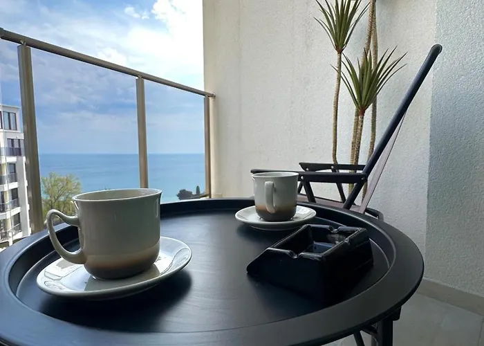 Sunrise L 1bd Sea View L Pool L Free Parking شقة فارنا