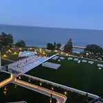Daire Sunrise L 1bd Sea View L Pool L Free Parking *