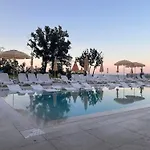 Sunrise L 1bd Sea View L Pool L Free Parking Daire Varna
