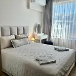 Sunrise L 1bd Sea View L Pool L Free Parking * Varna