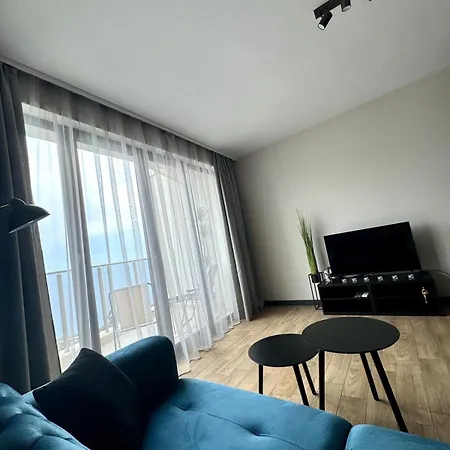 Apartment Sunrise L 1bd Sea View L Pool L Free Parking *