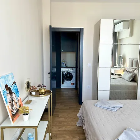 Sunrise L 1bd Sea View L Pool L Free Parking Варна