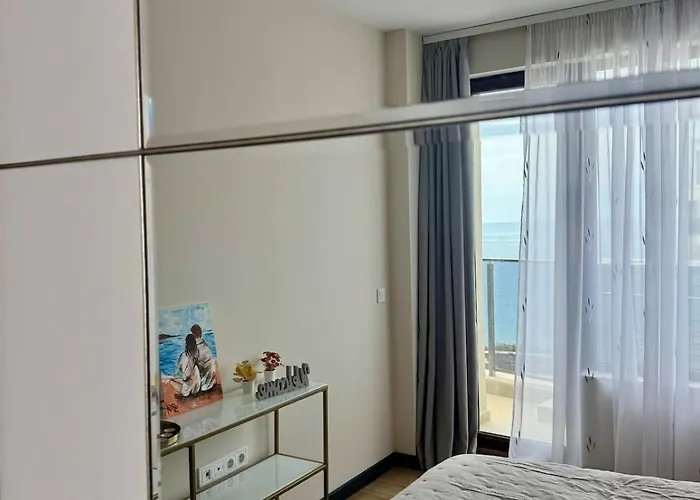 Sunrise L 1bd Sea View L Pool L Free Parking Appartement Varna