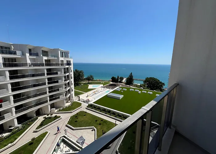 Sunrise L 1bd Sea View L Pool L Free Parking Varna